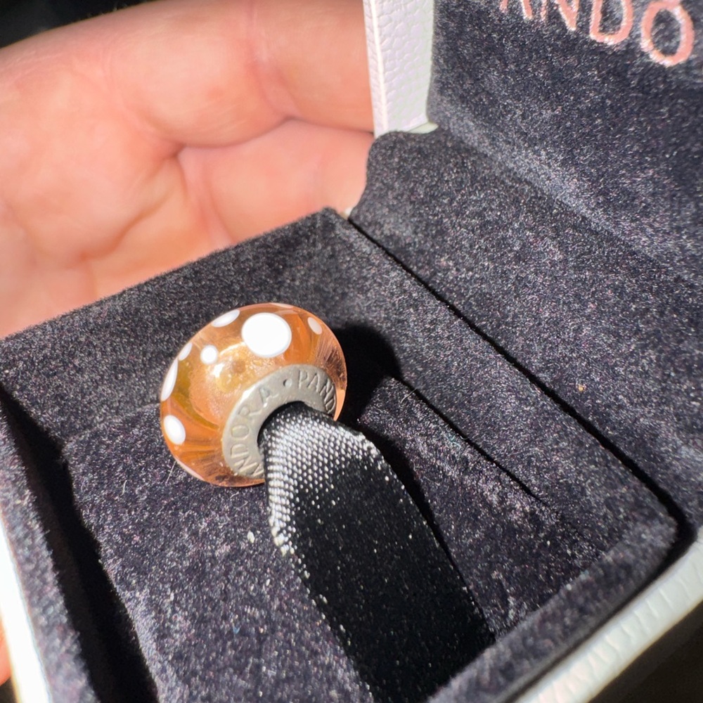 Pandora Pink Polka Dot Murano Charm - Picture 4 of 4